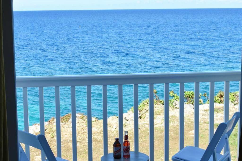 הוילה נגריל Irie Vibes Ocean View מראה חיצוני תמונה